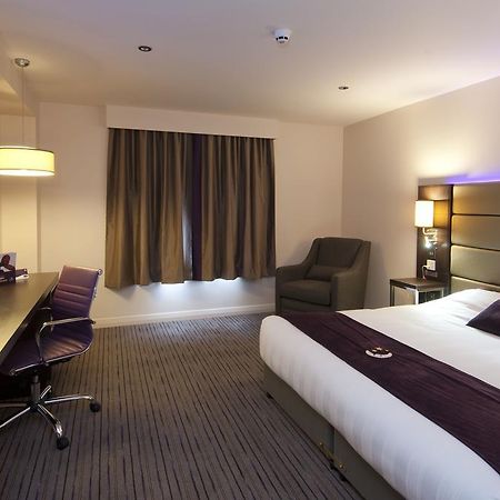 Premier Inn Falkirk - Larbert Buitenkant foto