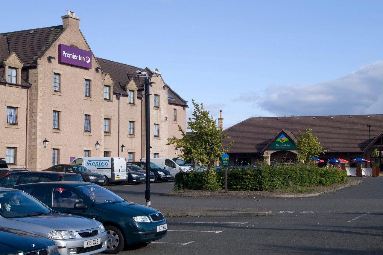 Premier Inn Falkirk - Larbert Buitenkant foto