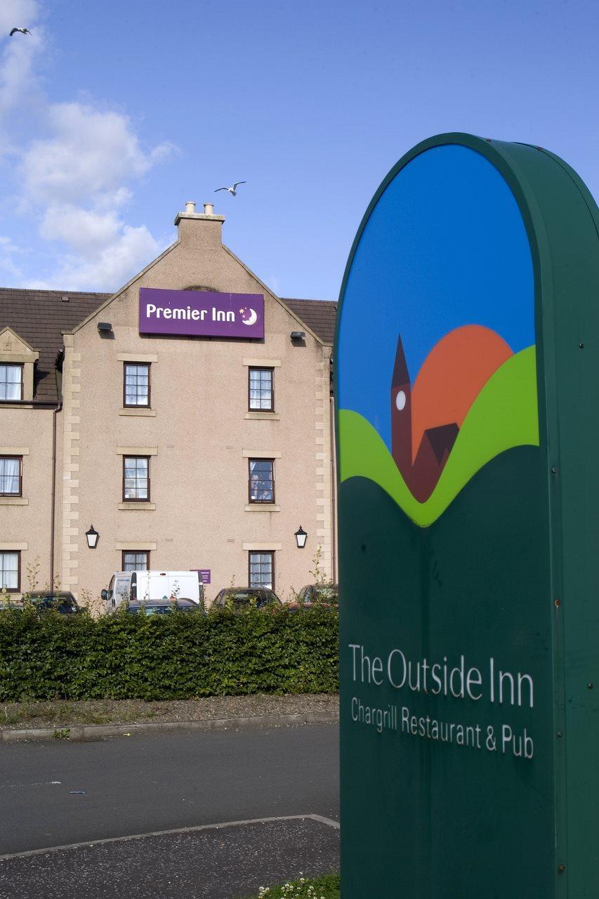 Premier Inn Falkirk - Larbert Buitenkant foto
