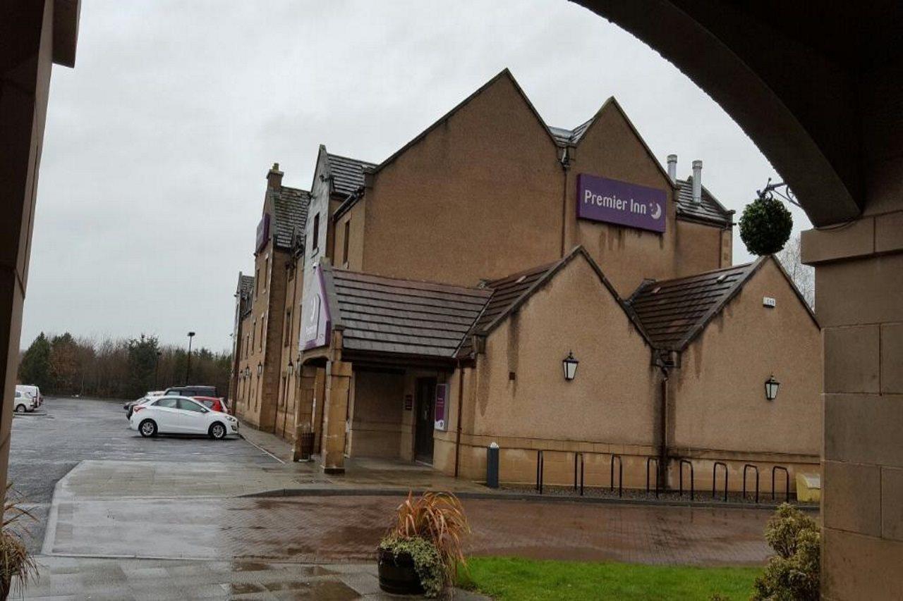 Premier Inn Falkirk - Larbert Buitenkant foto