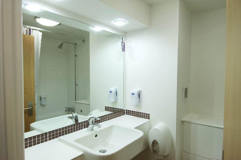 Premier Inn Falkirk - Larbert Buitenkant foto