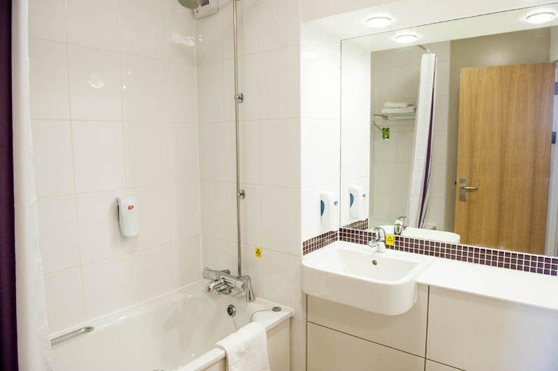 Premier Inn Falkirk - Larbert Buitenkant foto